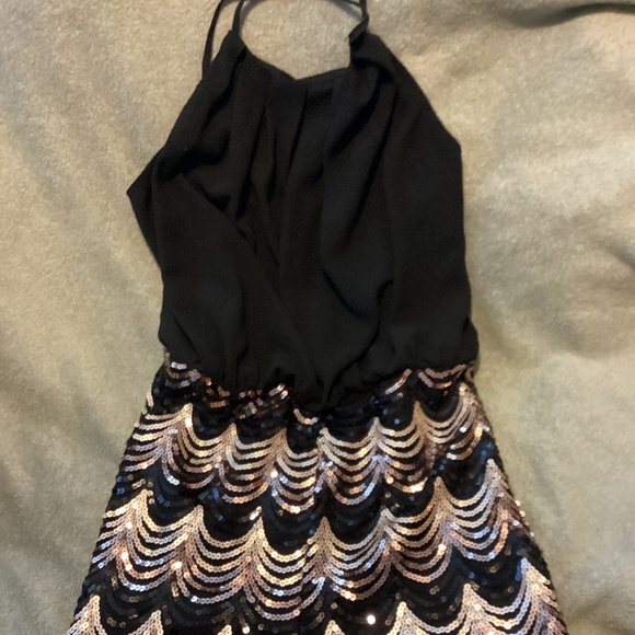 Privy Woman Romper Size M Gold Black Sequins Jumpsuit Holiday